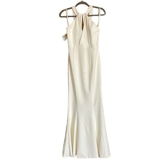 NWT Fame and Partners Ivory White wedding Gown Size 4 - Picture 1 of 10